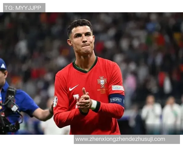 全球足球球星排名揭秘：谁是当前世界足坛的最高荣誉得主